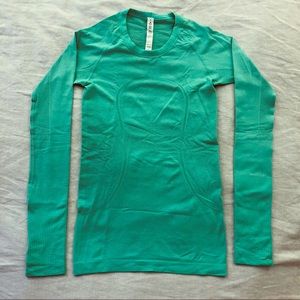 NWOT Lululemon Swiftly Tech Long Sleeve Crew